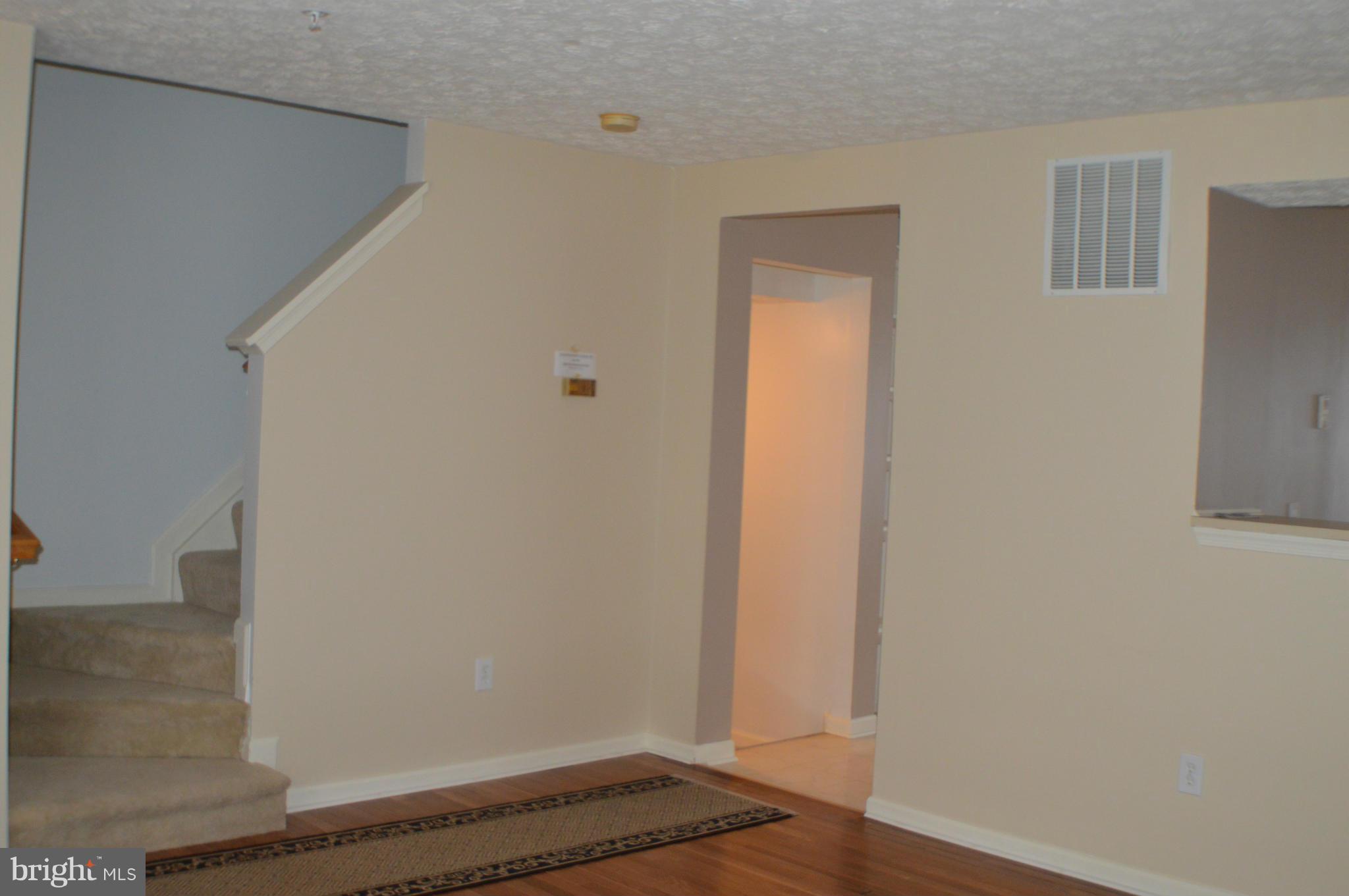 2025 Hackberry Road Baltimore, MD 21221 - Photo 5 of 28 Family Room