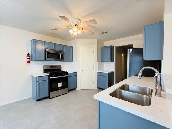 $1,900 | 20423 White Poplar Drive, Katy, TX 77449