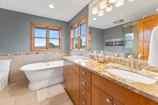 $795,000 | 24291 Hinckley Road, Hinckley, MN 55037