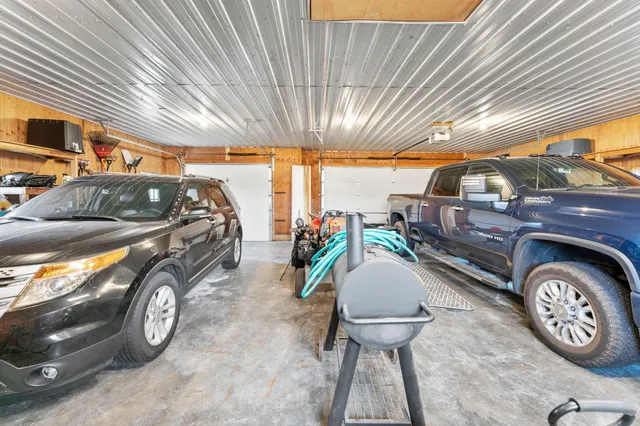 $795,000 | 24291 Hinckley Road, Hinckley, MN 55037