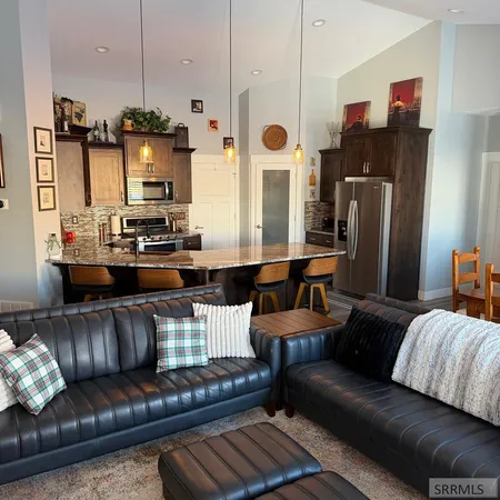 $389,900 | 817 Harborside Loop, Blackfoot, ID 83221