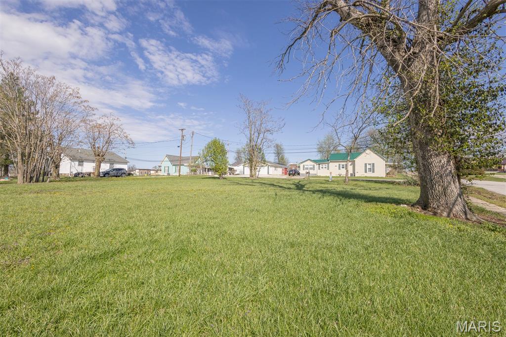 309 Jefferson Street Perry, MO 63462 - Photo 1 of 3