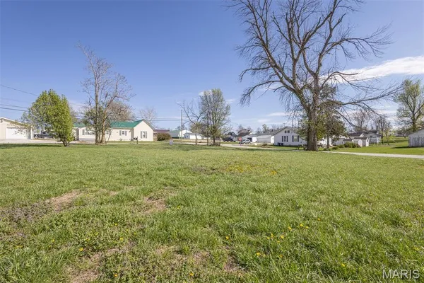 $40,000 | 309 Jefferson Street, Perry, MO 63462
