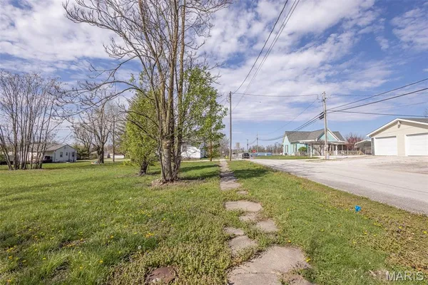 $40,000 | 309 Jefferson Street, Perry, MO 63462
