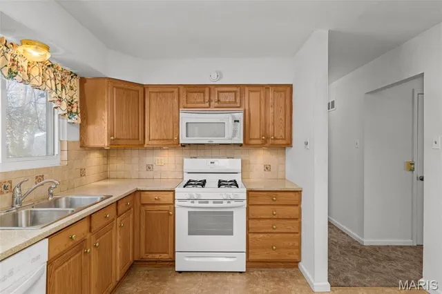 $149,900 | 10409 Gardo Court, St. Louis, MO 63137