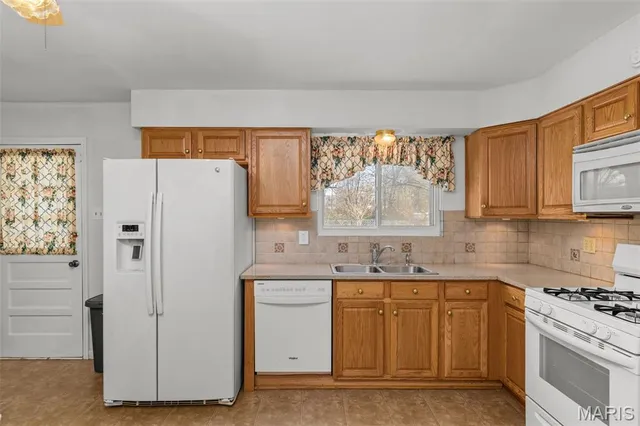 $149,900 | 10409 Gardo Court, St. Louis, MO 63137