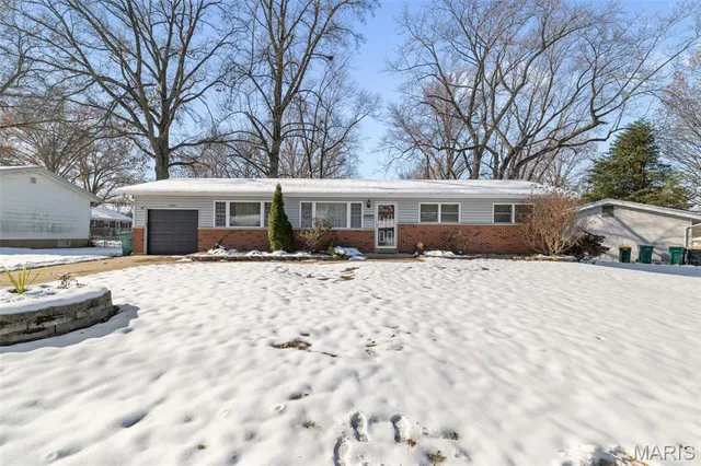 $149,900 | 10409 Gardo Court, St. Louis, MO 63137
