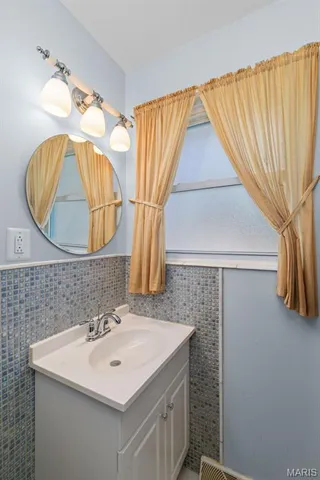 $149,900 | 10409 Gardo Court, St. Louis, MO 63137