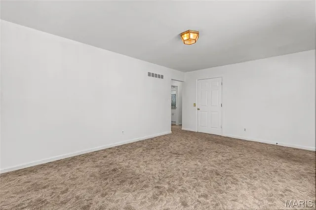 $149,900 | 10409 Gardo Court, St. Louis, MO 63137