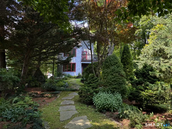 $1,395,000 | 33 Madison Avenue, Madison, CT 06443