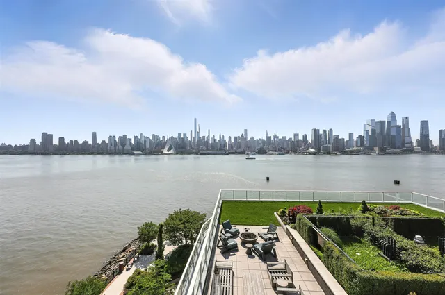 $1,038,000 | 1000 Ave At Port Imperial, Unit PH703, Weehawken, NJ 07086