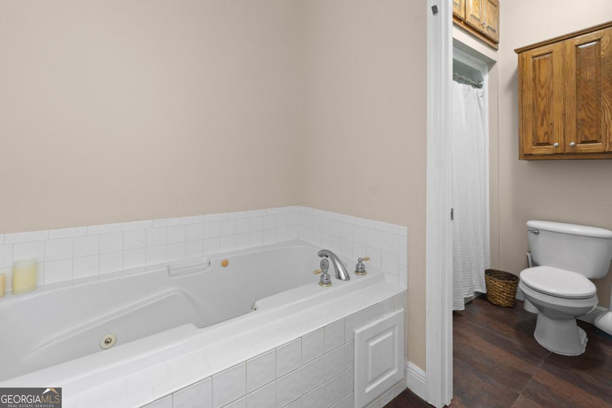 2784 Autumn Ridge Lane Waycross, GA 31501 - Photo 8 of 27