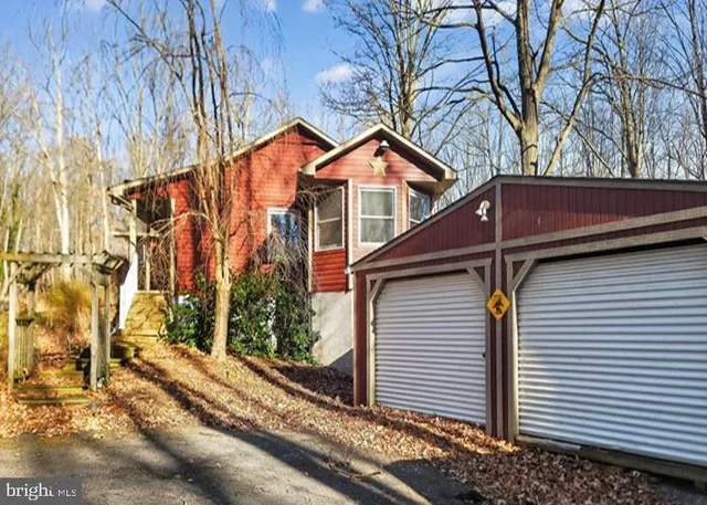 $159,000 | 1030 Dogwood Lane, Roaring Spring, PA 16673