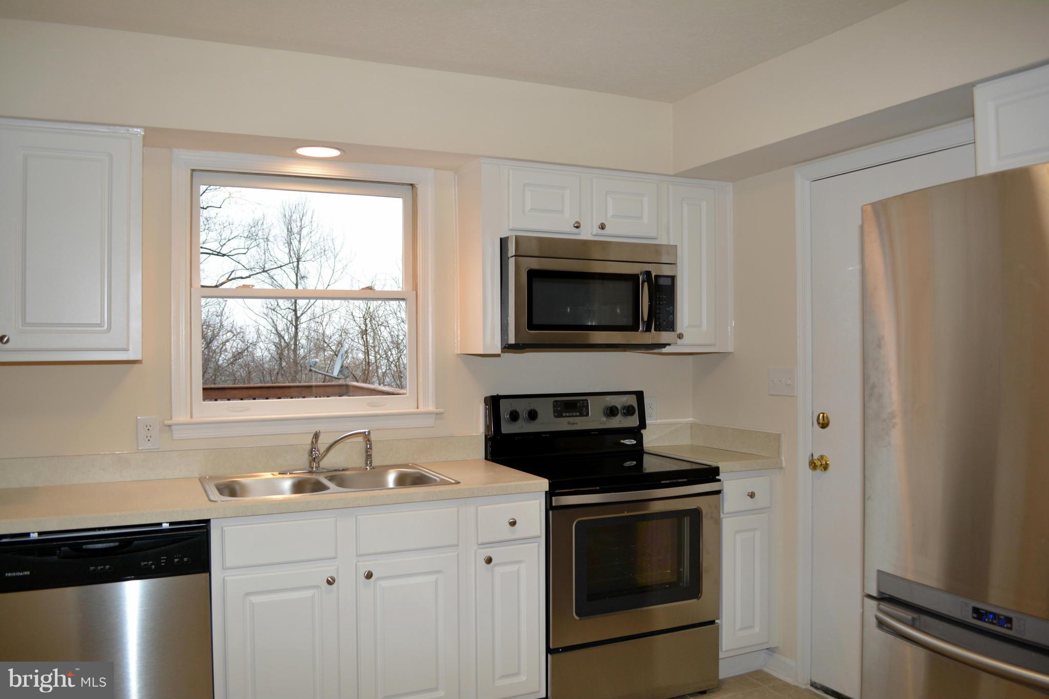 491 Joans Quadrangle Road Front Royal, VA 22630 - Photo 4 of 30 Kitchen