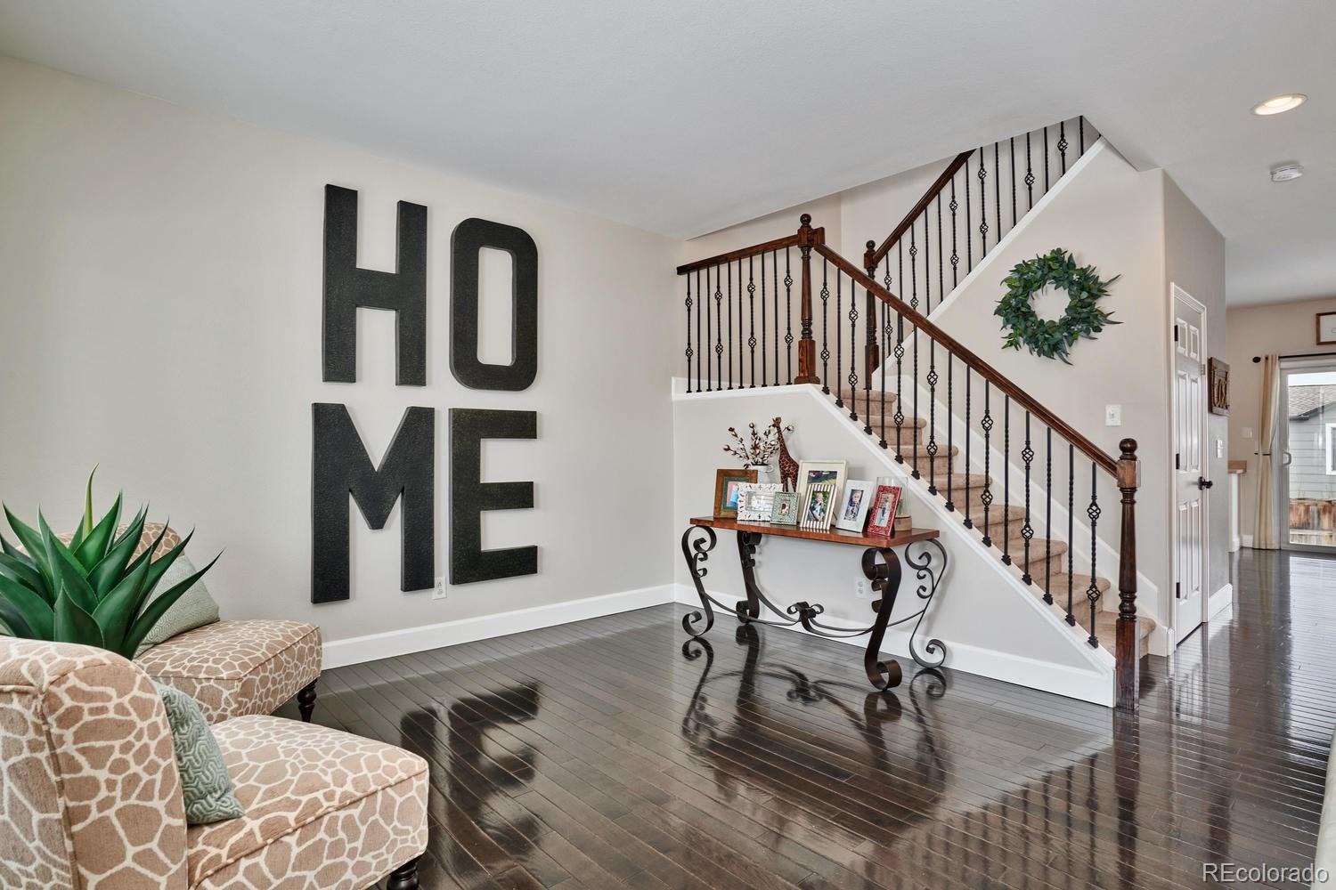 10337 South Rotherwood Circle Highlands Ranch, CO 80130 - Photo 3 of 39 Gallery Image 3