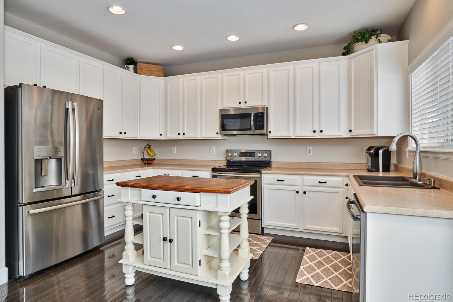 10337 South Rotherwood Circle Highlands Ranch, CO 80130 - Photo 9 of 39 Gallery Image 9