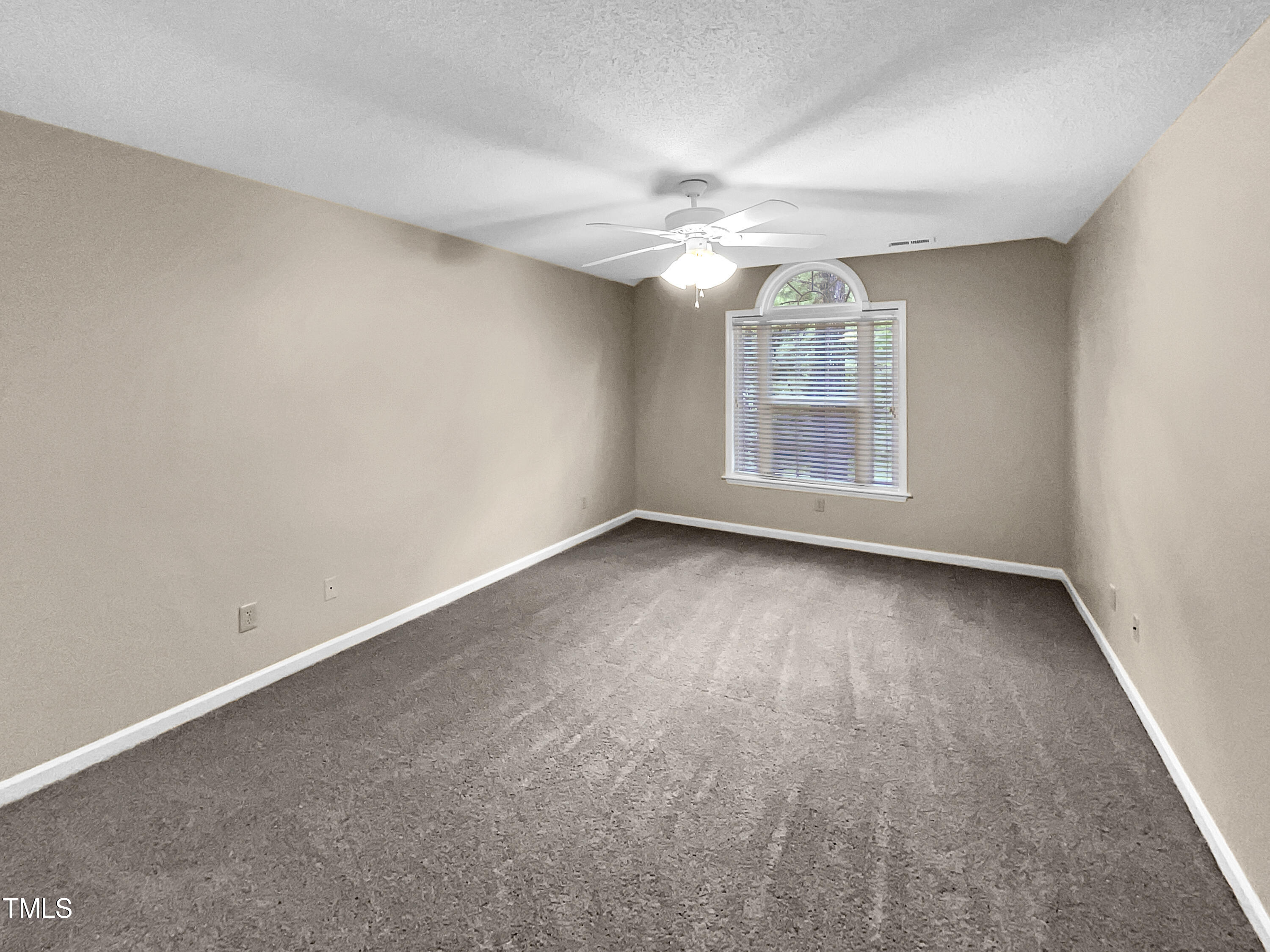 186 South Ridge Drive Garner, NC 27529 - Photo 5 of 19 listing_2