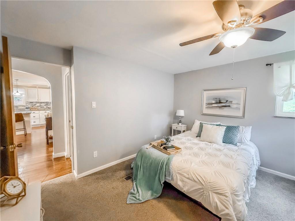951 Logan Road Bethel Park, PA 15102 - Photo 20 of 37 Gallery Image 20