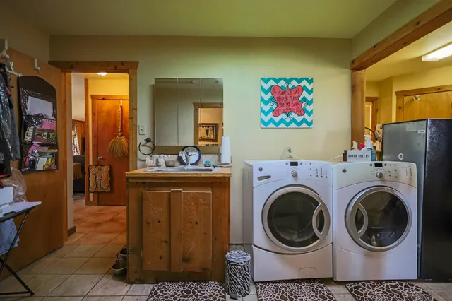 a view of a storage in a room