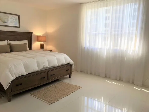 $4,200 | 10185 Collins Avenue, Unit 1509, Bal Harbour, FL 33154