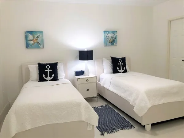 $4,200 | 10185 Collins Avenue, Unit 1509, Bal Harbour, FL 33154