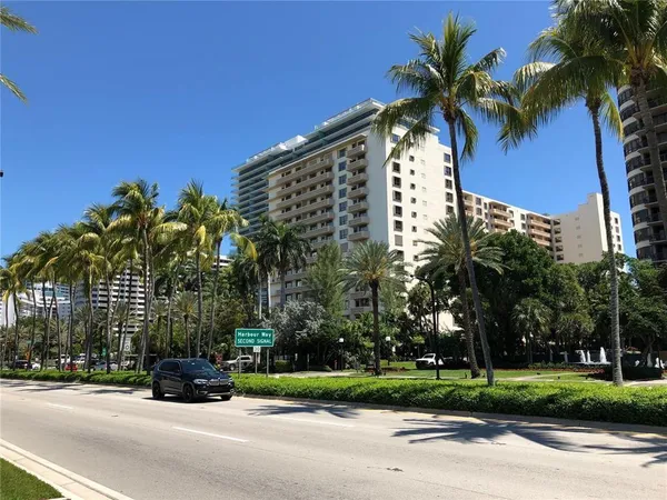 $4,200 | 10185 Collins Avenue, Unit 1509, Bal Harbour, FL 33154