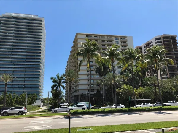 $4,200 | 10185 Collins Avenue, Unit 1509, Bal Harbour, FL 33154
