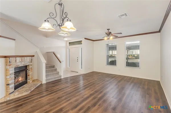 $1,850 | 2215 Dry Creek Drive, Round Rock, TX 78681