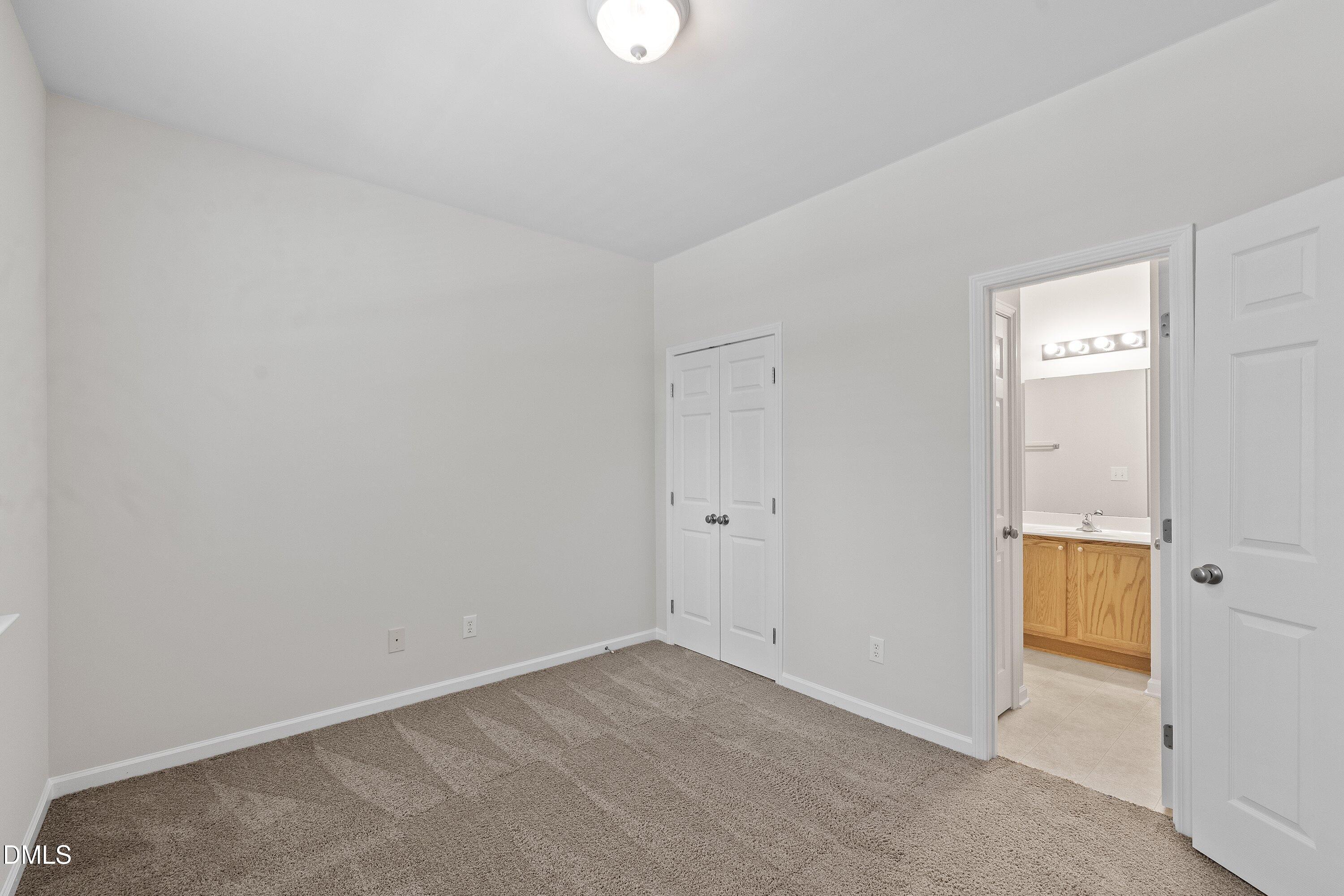 8507 Arboles Court Raleigh, NC 27613 - Photo 8 of 31 08-8507 Arboles Ct _1776