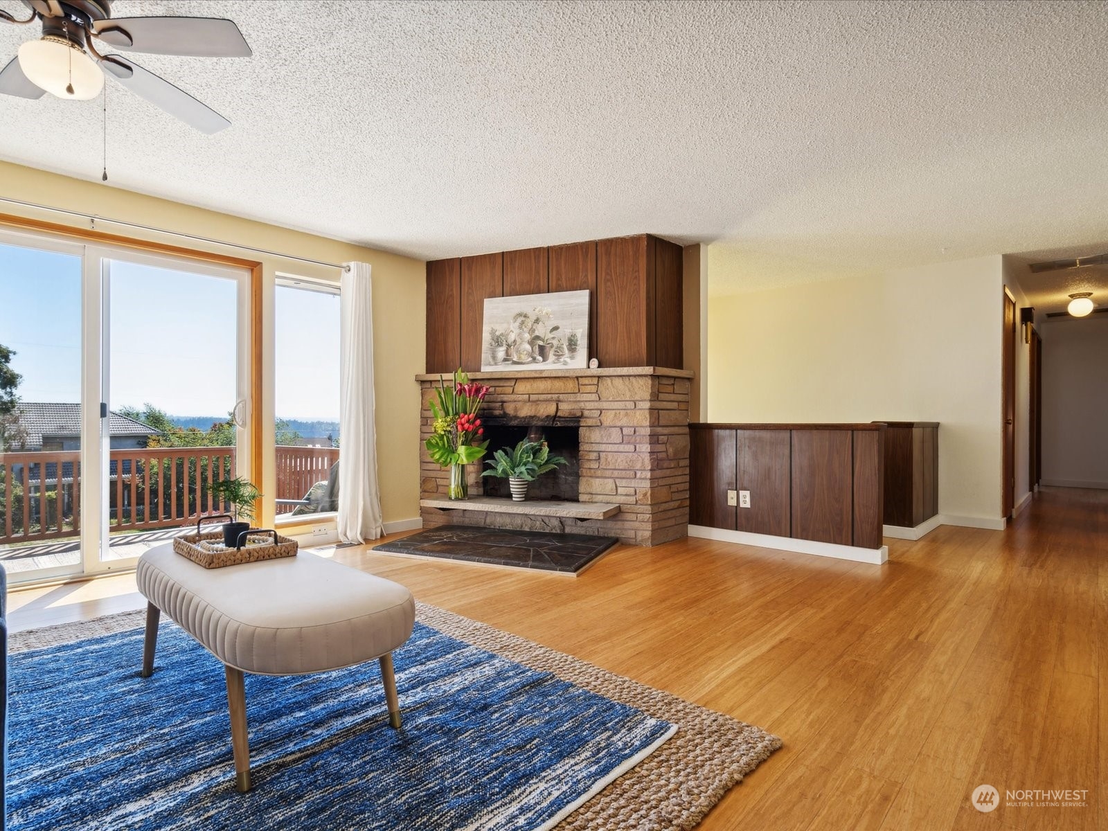 3237 Ridgeview Drive Northeast Bremerton, WA 98310 - Photo 4 of 40 Gallery Image 4