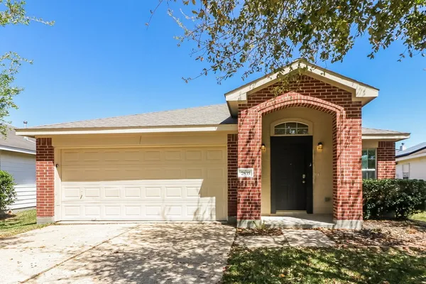 $2,045 | 7835 Northfork Hollow Lane, Richmond, TX 77407