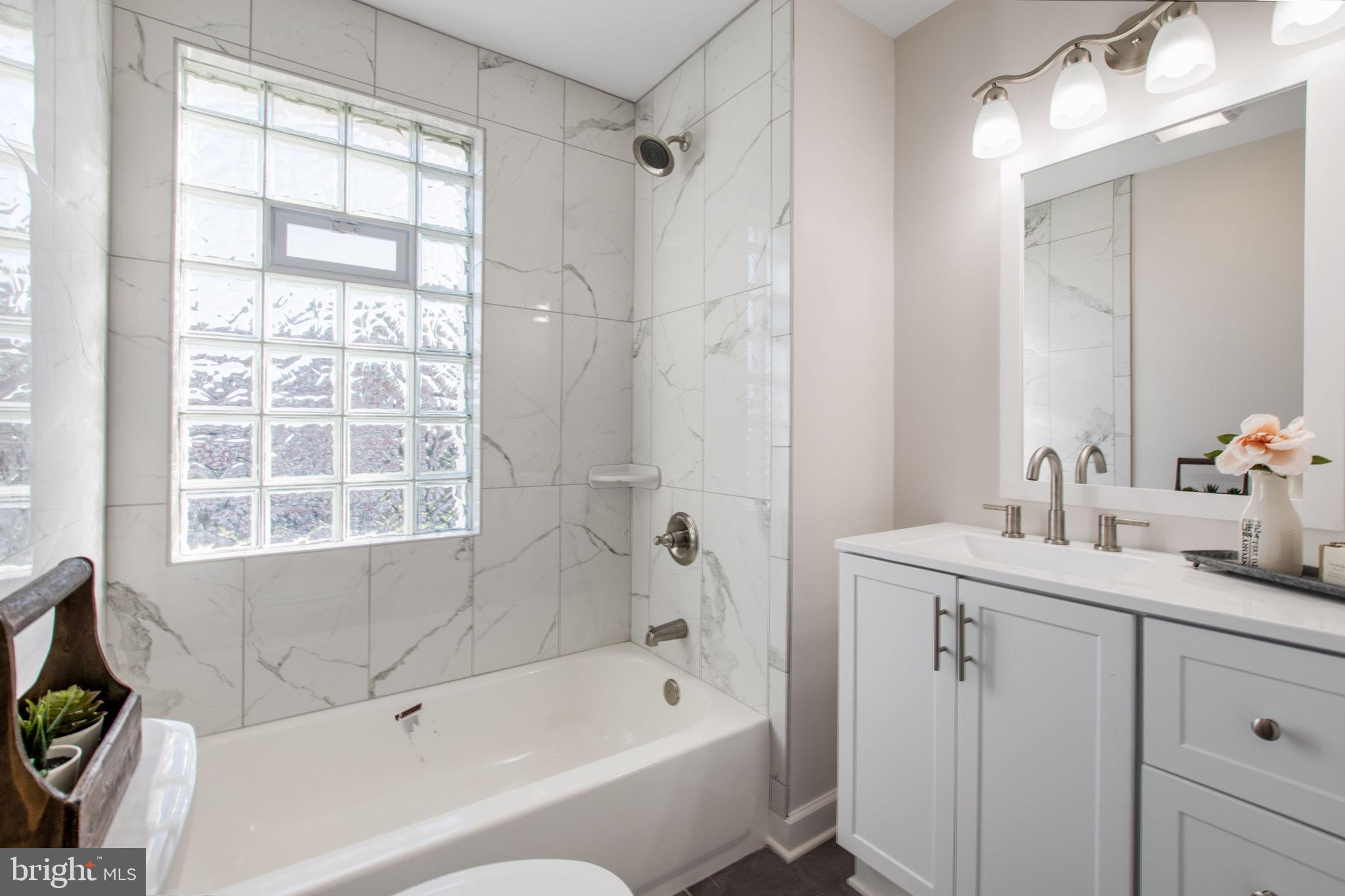 1502 Tunlaw Road Baltimore, MD 21218 - Photo 20 of 27 Bathroom - Upper Level