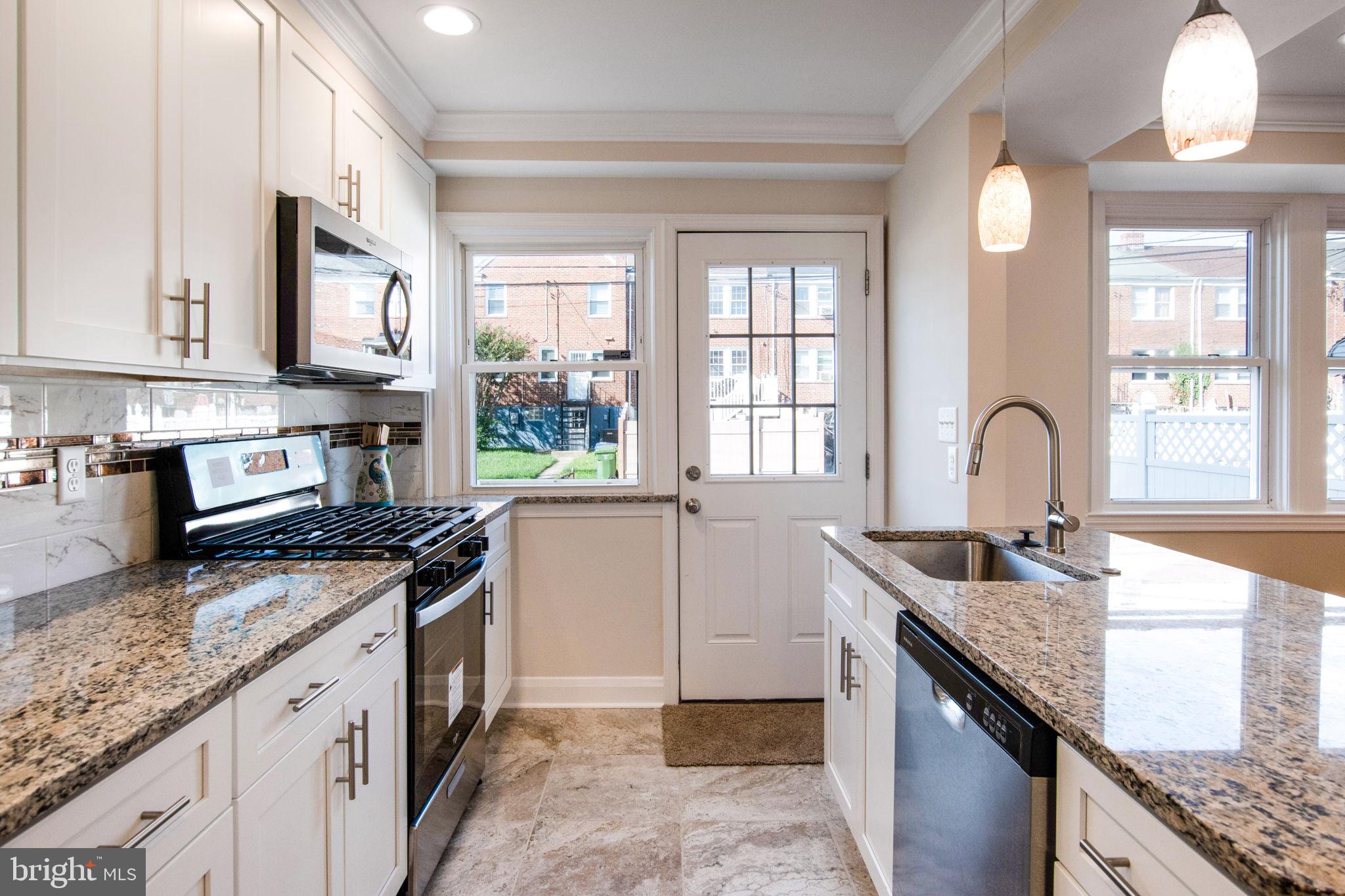 1502 Tunlaw Road Baltimore, MD 21218 - Photo 9 of 27 Kitchen