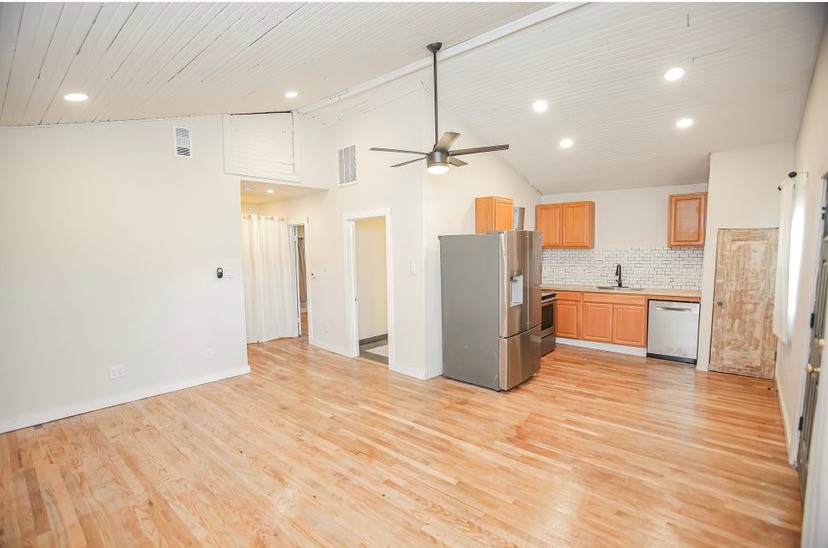 690 County Road 219 Angleton, TX 77515 - Photo 5 of 13