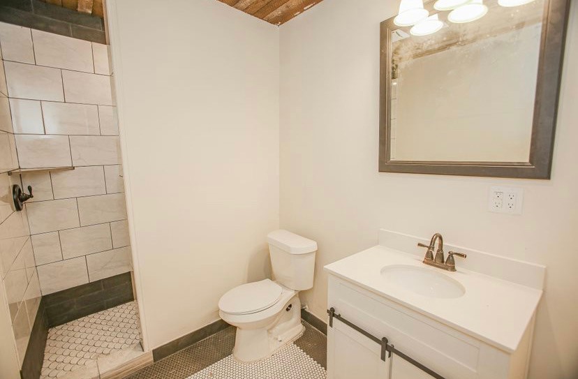 690 County Road 219 Angleton, TX 77515 - Photo 10 of 13