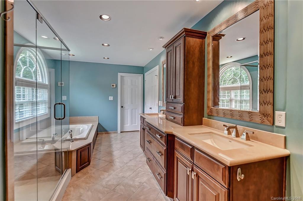 3500 Plantation Road Charlotte, NC 28270 - Photo 17 of 36 Gallery Image 17