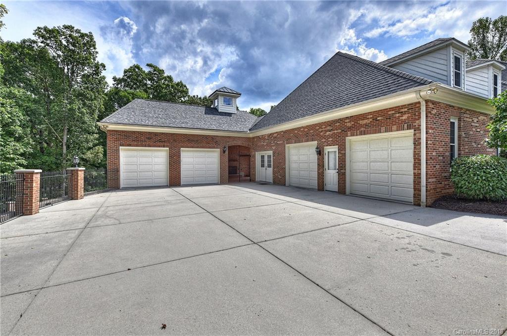 3500 Plantation Road Charlotte, NC 28270 - Photo 30 of 36 Gallery Image 30