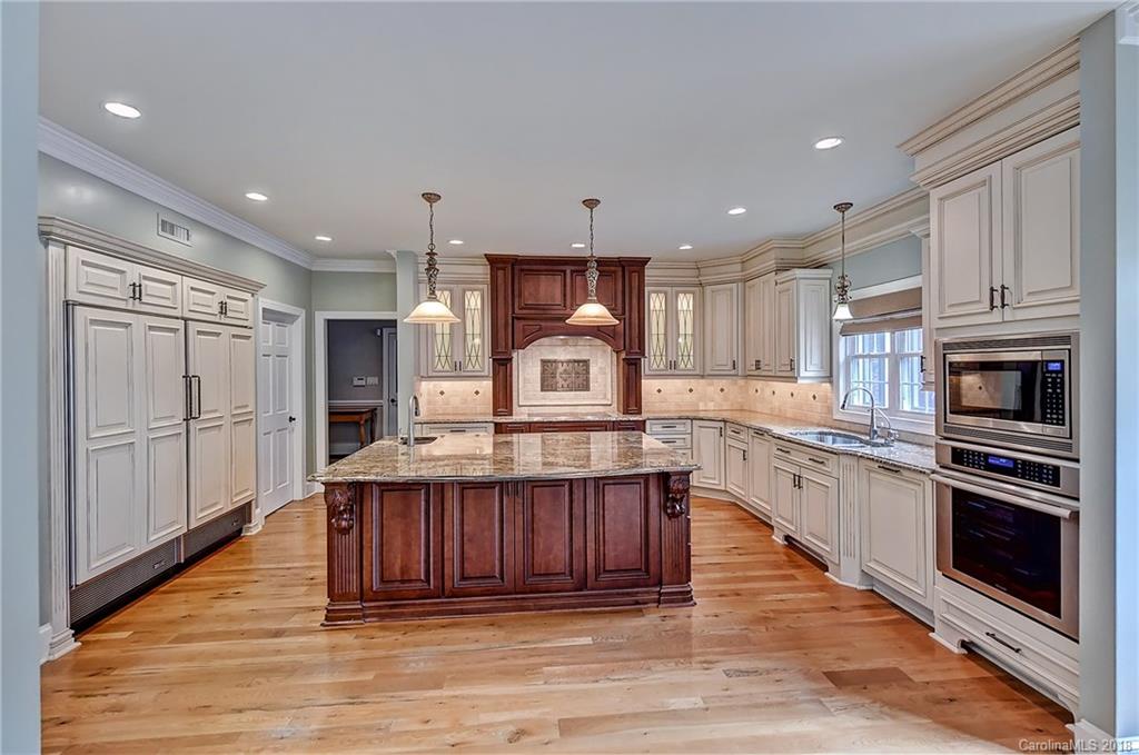 3500 Plantation Road Charlotte, NC 28270 - Photo 8 of 36 Gallery Image 8
