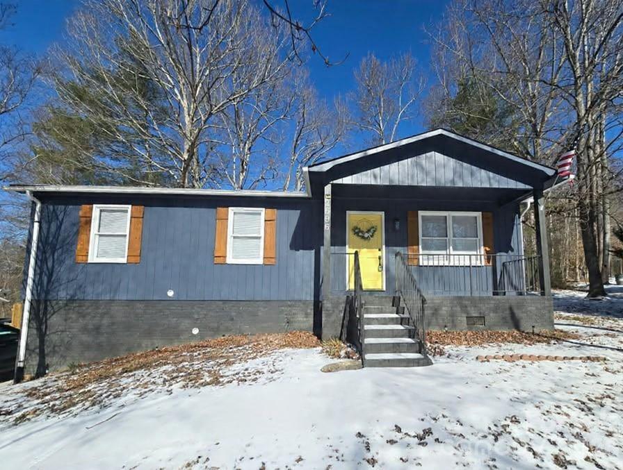 2696 Tablerock Road Lenoir, NC 28645 - Photo 2 of 36 Gallery Image 2
