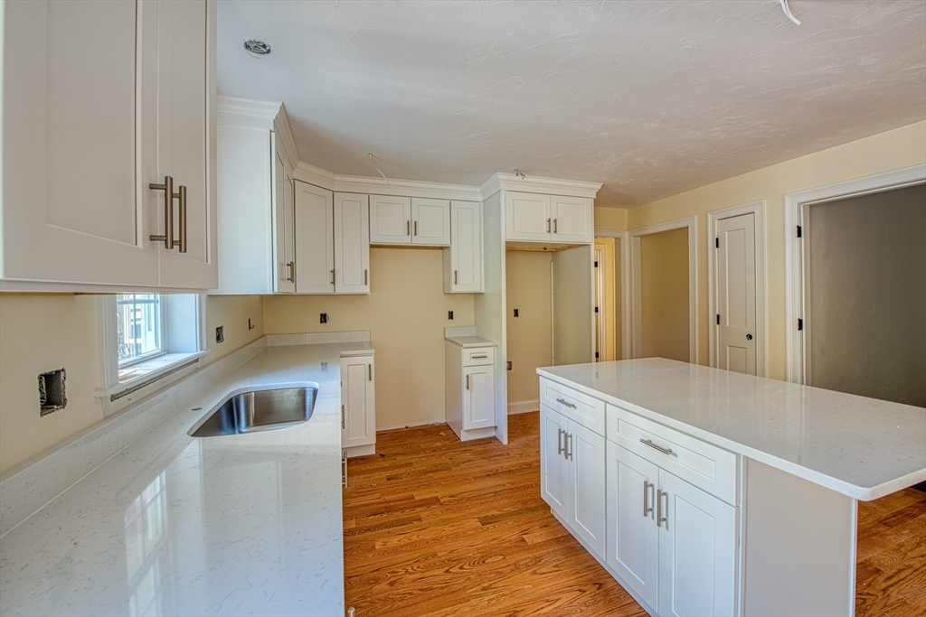 7 North Winnifred Road Brockton, MA 02301 - Photo 16 of 36