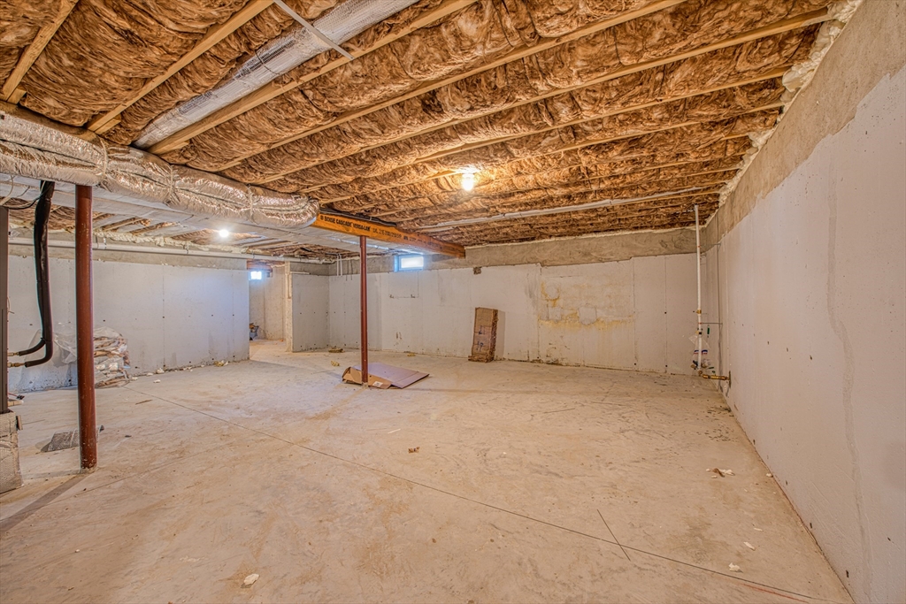 7 North Winnifred Road Brockton, MA 02301 - Photo 30 of 36