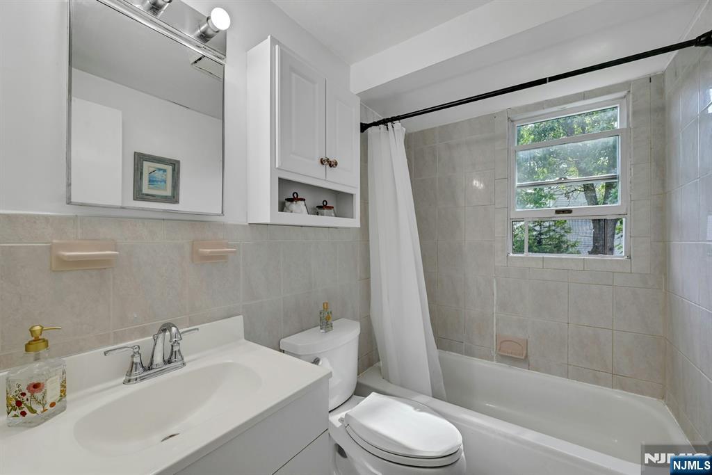 10 Knickerbocker Road Demarest, NJ 07627 - Photo 20 of 44 Gallery Image 20