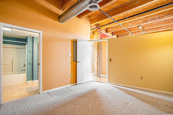 $2,475 | 234 East Reservoir Avenue, Unit 407, Milwaukee, WI 53212