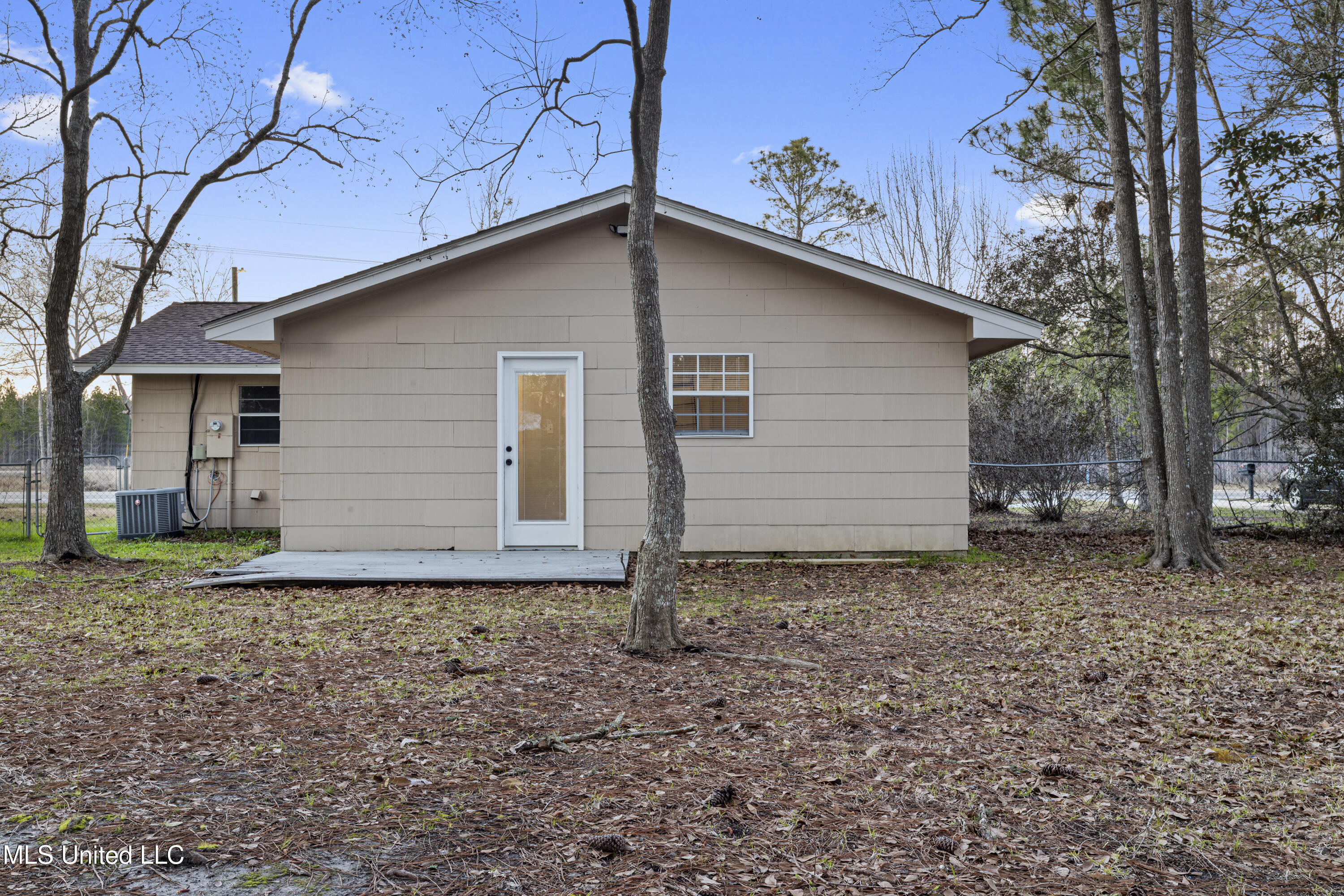 4708 Old Fort Bayou Road Ocean Springs, MS 39564 - Photo 12 of 12 016