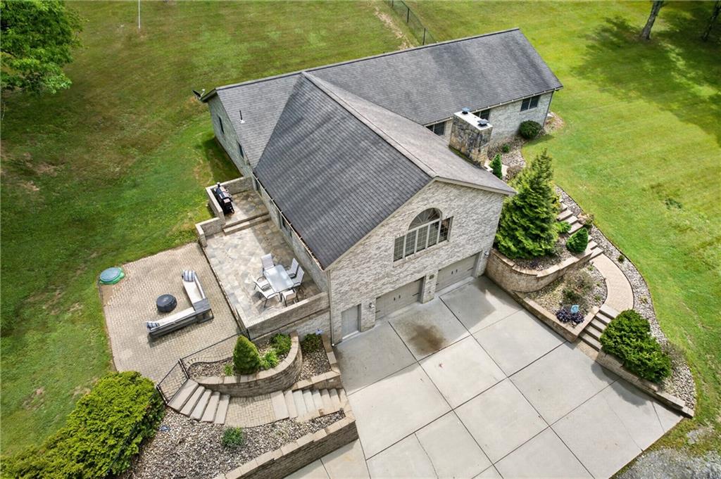 121 Spillway Lane Butler, PA 16001 - Photo 2 of 50