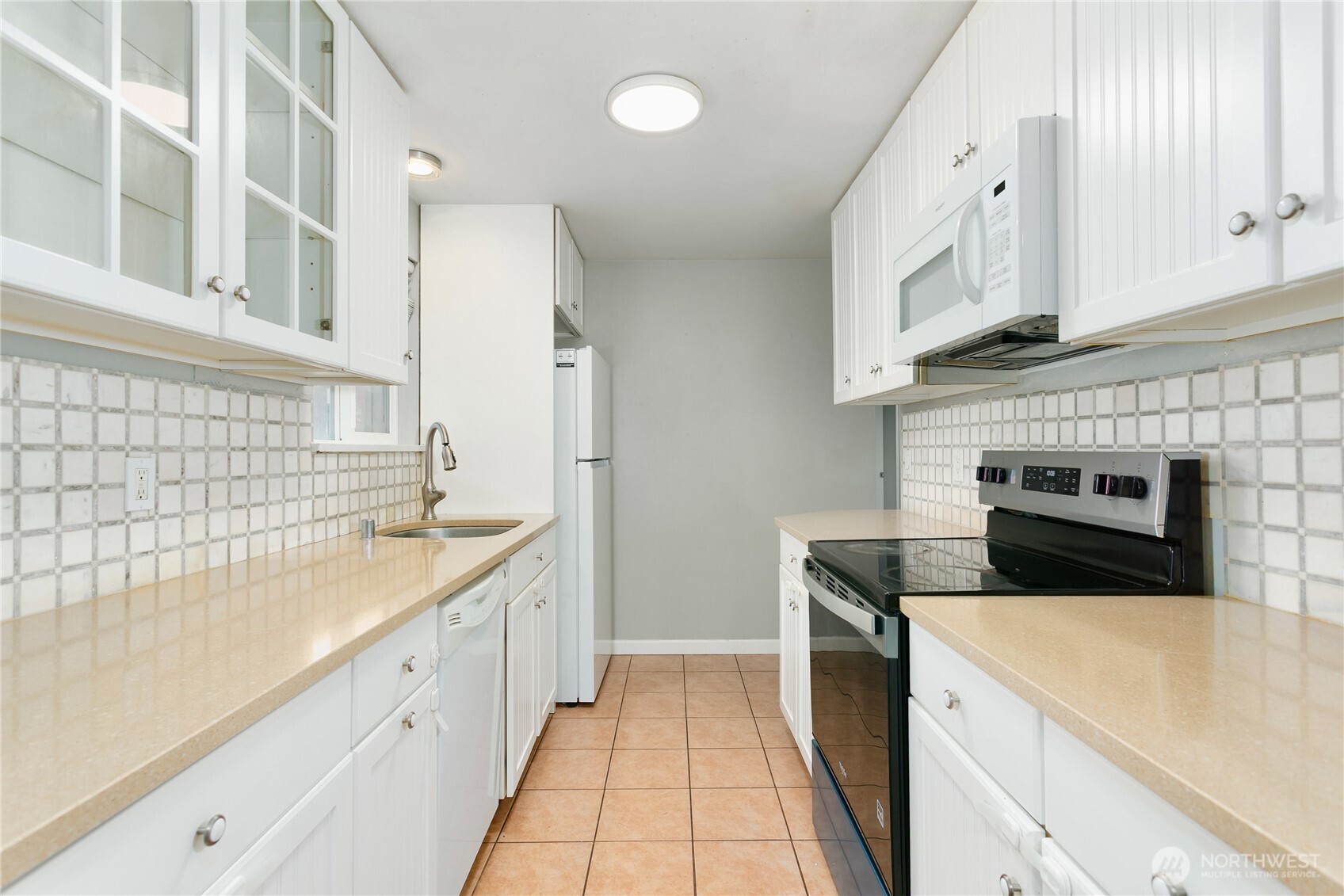31327 12th Place South Federal Way, WA 98003 - Photo 9 of 38