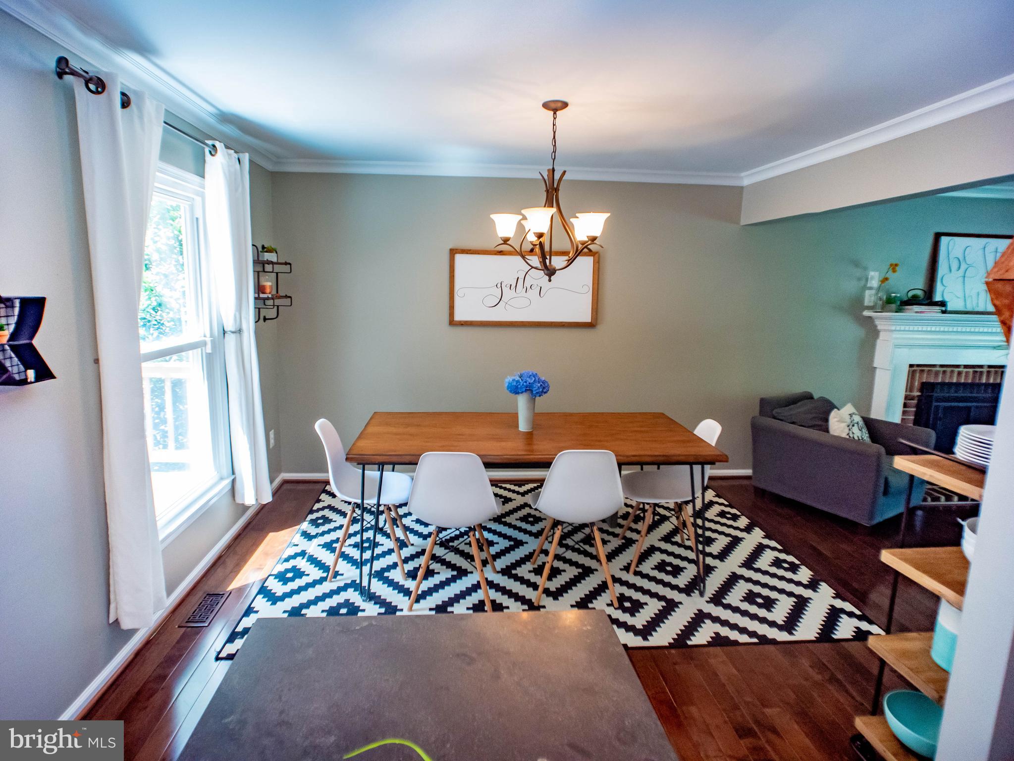 8304 Lindside Way Springfield, VA 22153 - Photo 5 of 25