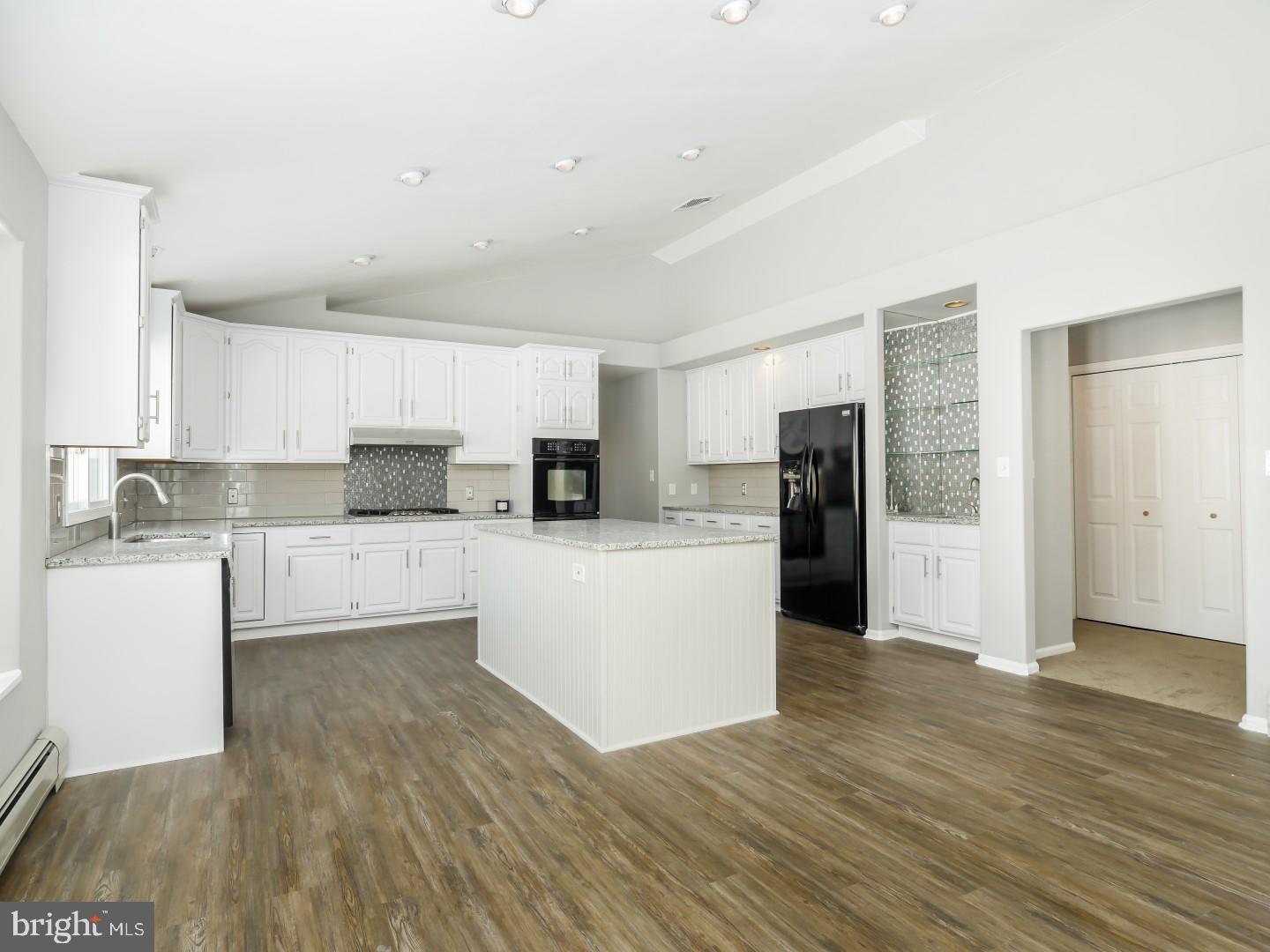 62 Wilburtha Road Trenton, NJ 08628 - Photo 6 of 23 Kitchen