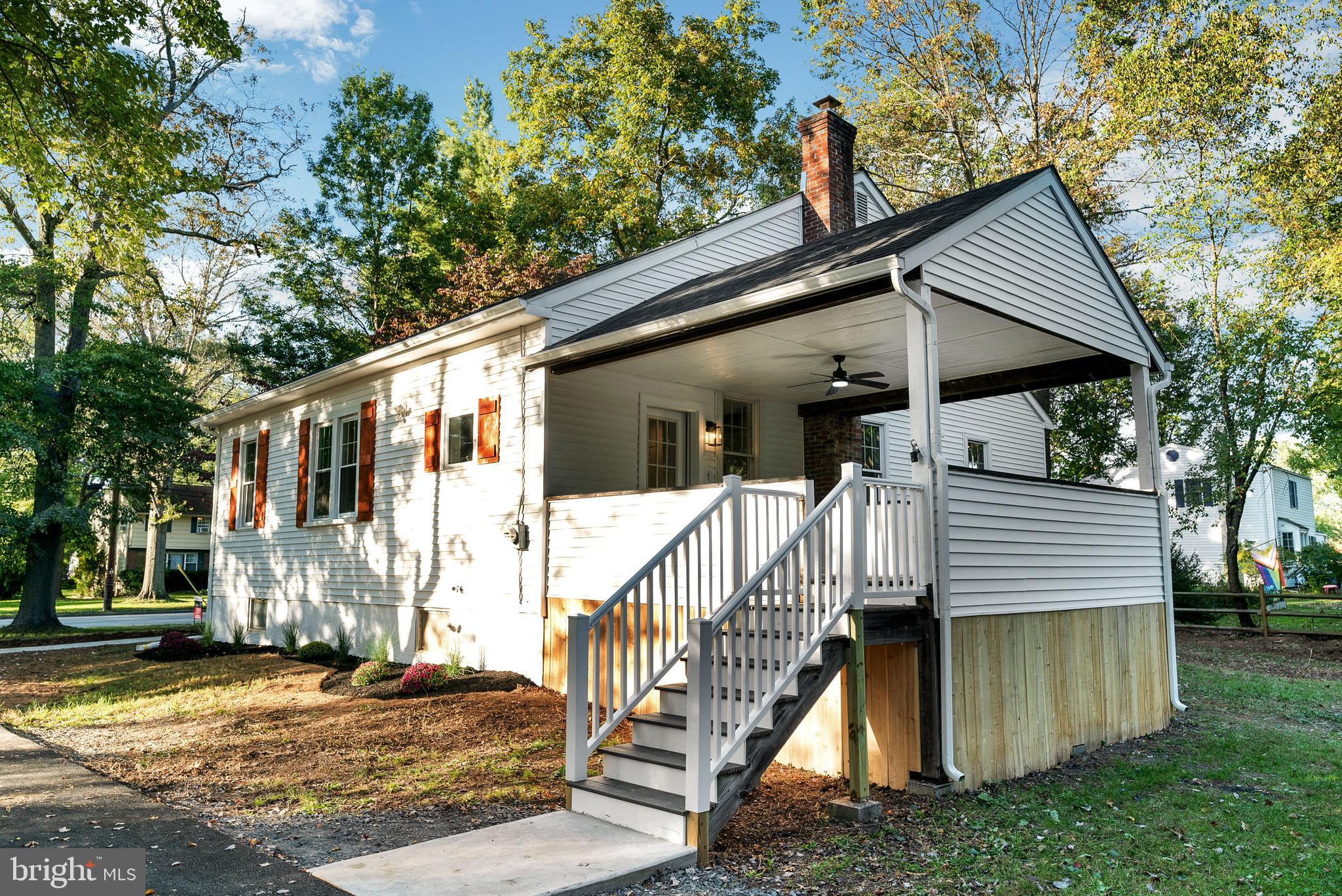 2607 East Orvilla Road Hatfield, PA 19440 - Photo 40 of 40 Steps down from the porch give access to the yard.