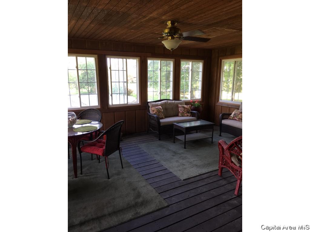 11284 Hawk Drive Rochester, IL 62563 - Photo 17 of 22